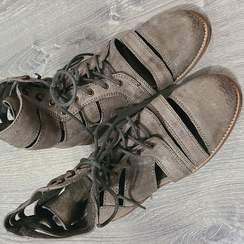 Jeffrey Campbell Slashed cut off boots